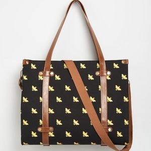 Camp director tote in bees